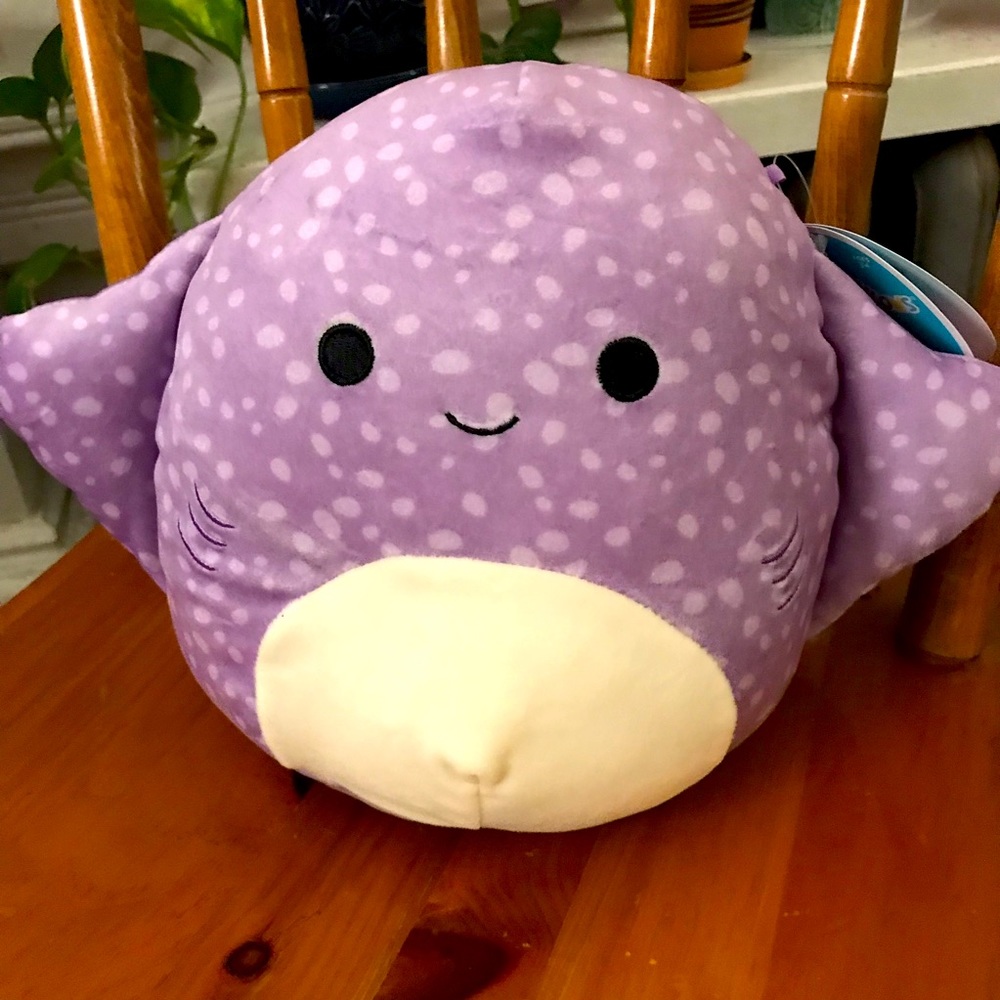💜NWT Aziza 8” Squishmallow💜